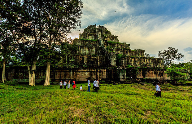 Beng Mealea & Koh Ker Tour