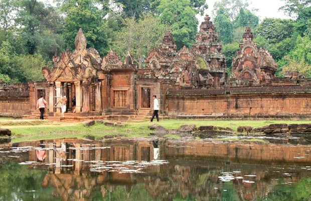 Cambodia Classic Tour with Beautiful Island Relaxation