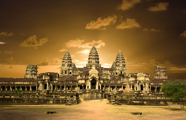 Cambodia Phnom Penh - Angkor Temple Adventure Tour