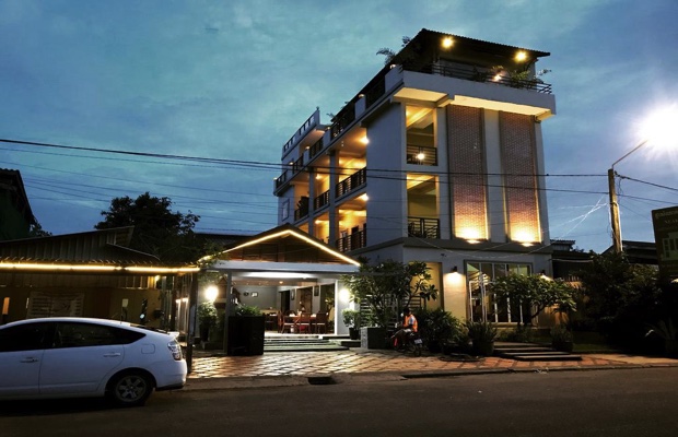 Neakru Guesthouse and Restaurant