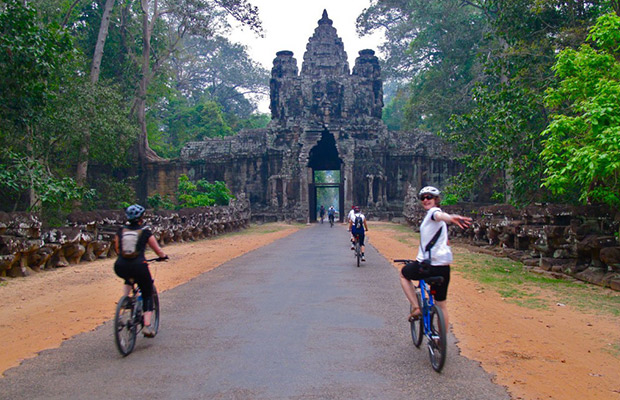 Explore Angkor Wat Biking Tour