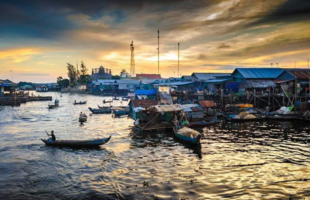 Siem Reap: Kampong Phluk Floating Village Sunset Tour with Boat