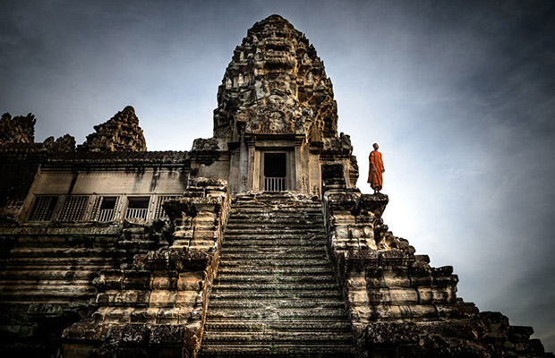 Angkor Wat Small Tour