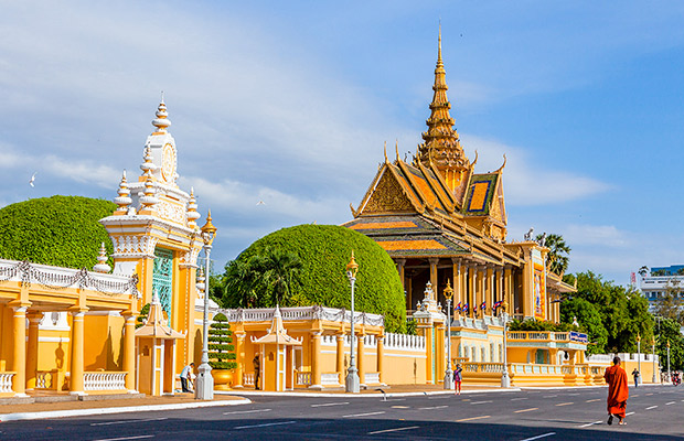 Amazing Phnom Penh Highlights City Tour