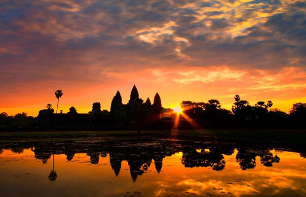 Angkor Temple Private Tour with Best Sunset View