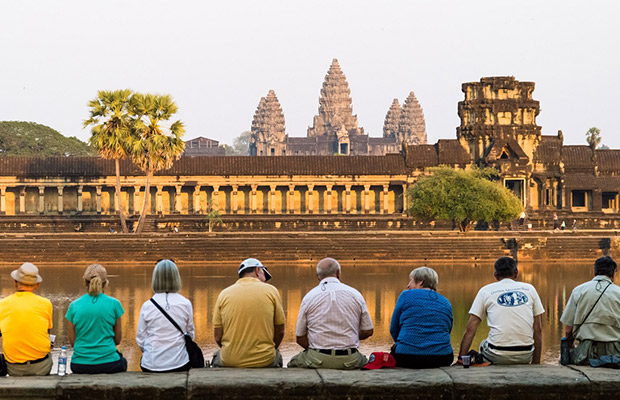 Angkor Wat Tour with Lunch, Temple Pass & evening Apsara Dance Show