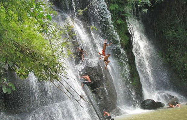 Cha Ong Waterfall