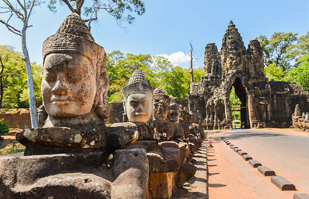 Explore Angkor Thom, Ta Prohm & Angkor Wat Day Tour