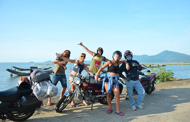 Kampot: Full-Day Motocycle Tour to Bokor, Caves & Pepper Farm