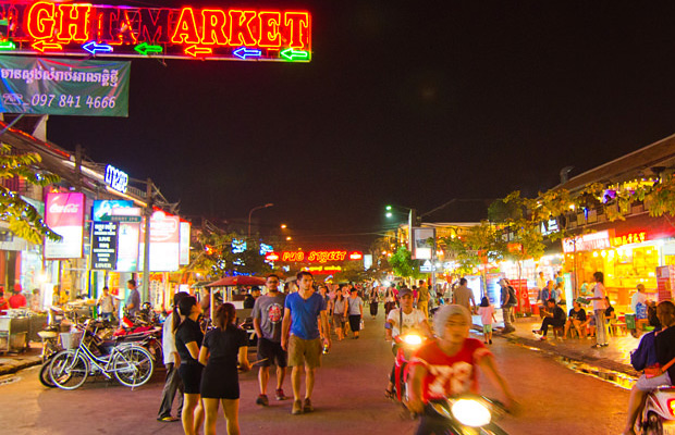 Walking Street Tour in Siem Reap City