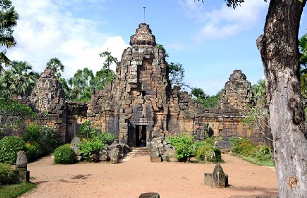 Yeay Pov Temple